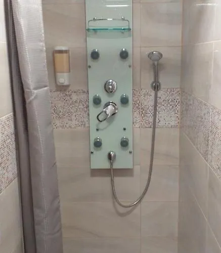 Πανσιόν Made In -